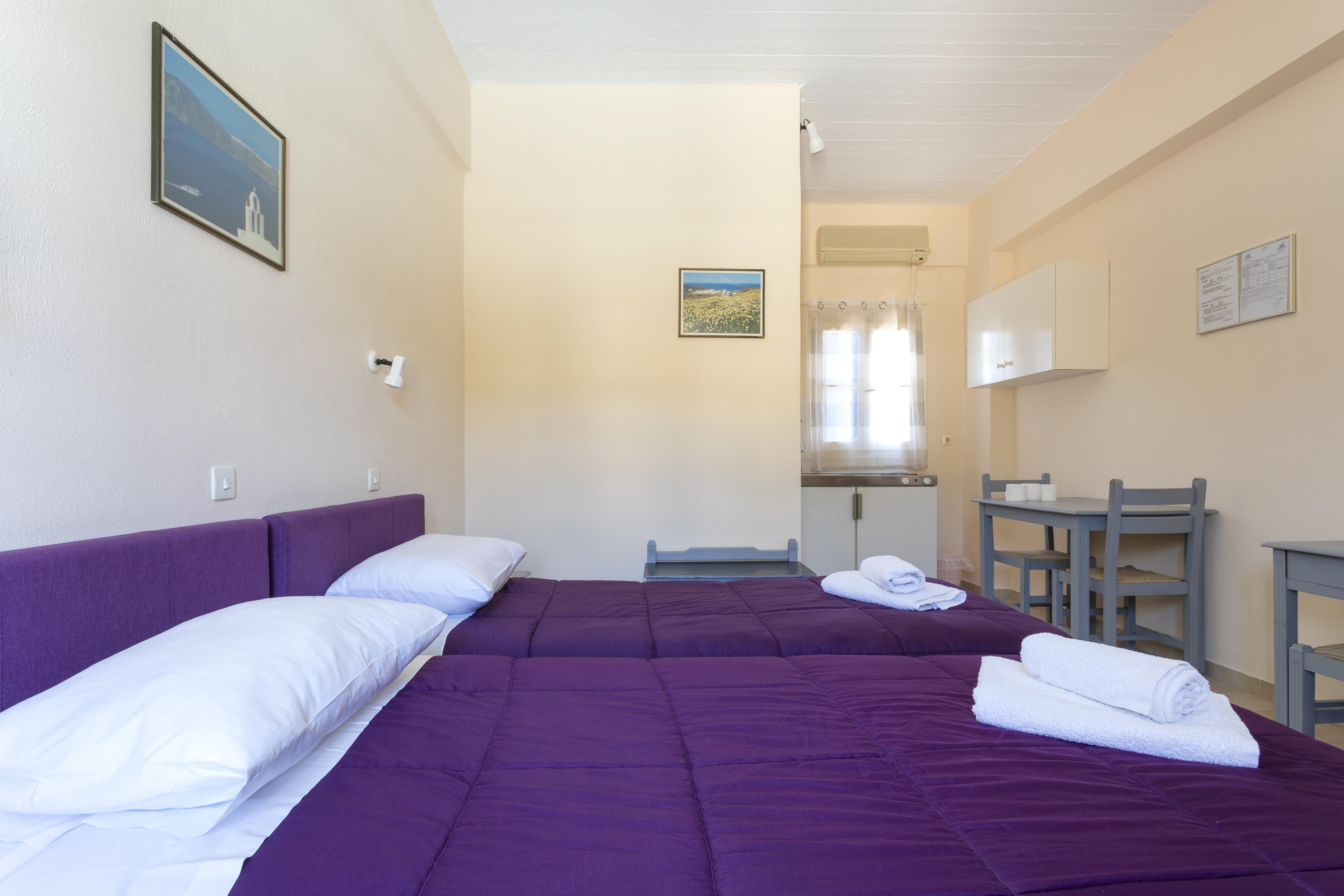 Vanas Apartments Spetses Town Exterior photo